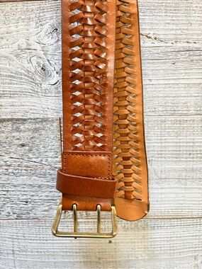 3/$30 | Old Navy | Woven Leather Statement Belt in Red-Brown - S, 36.5" FLAW